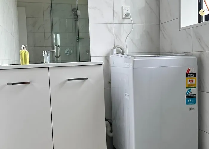 Totara Vale, Free Coffee, Parking And Wifi, Near Glenfield Mall And Highway 18,1