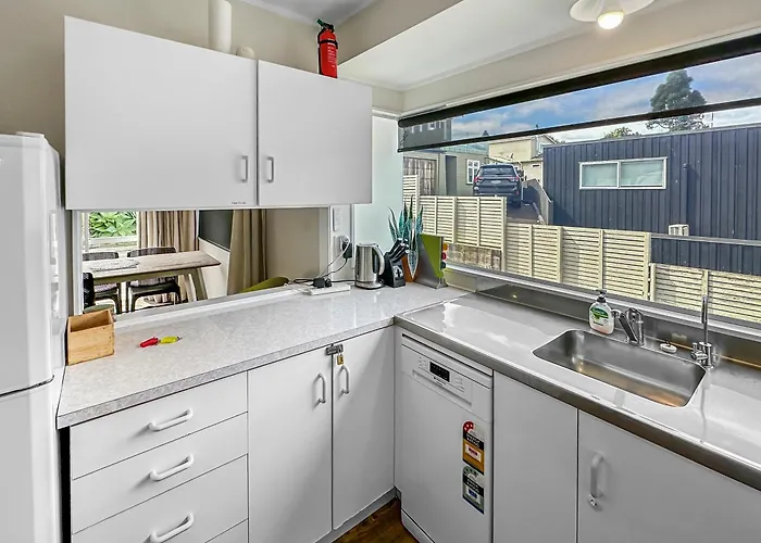 Onehunga Oasis L 2Bed Private Home L Cornwall Park